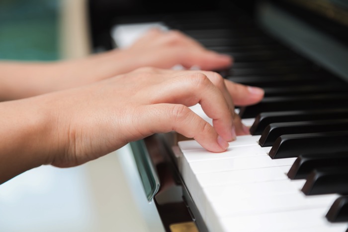 OGMM3P0.jpg Piano
