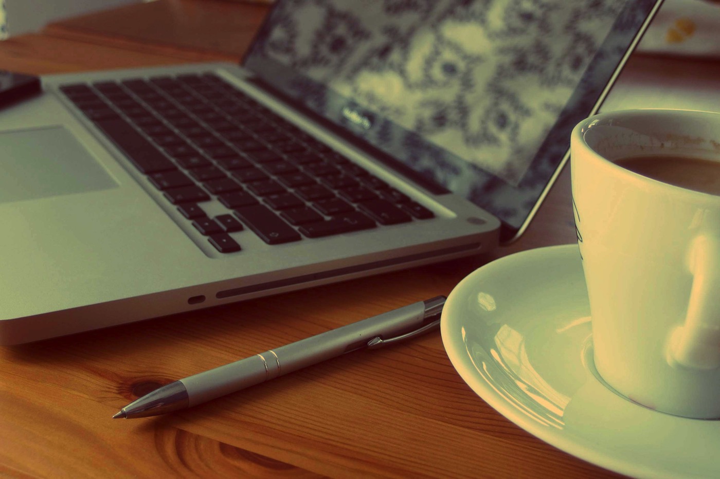 Coffee and Laptop.jpg スタバのコーヒーが社食で買える