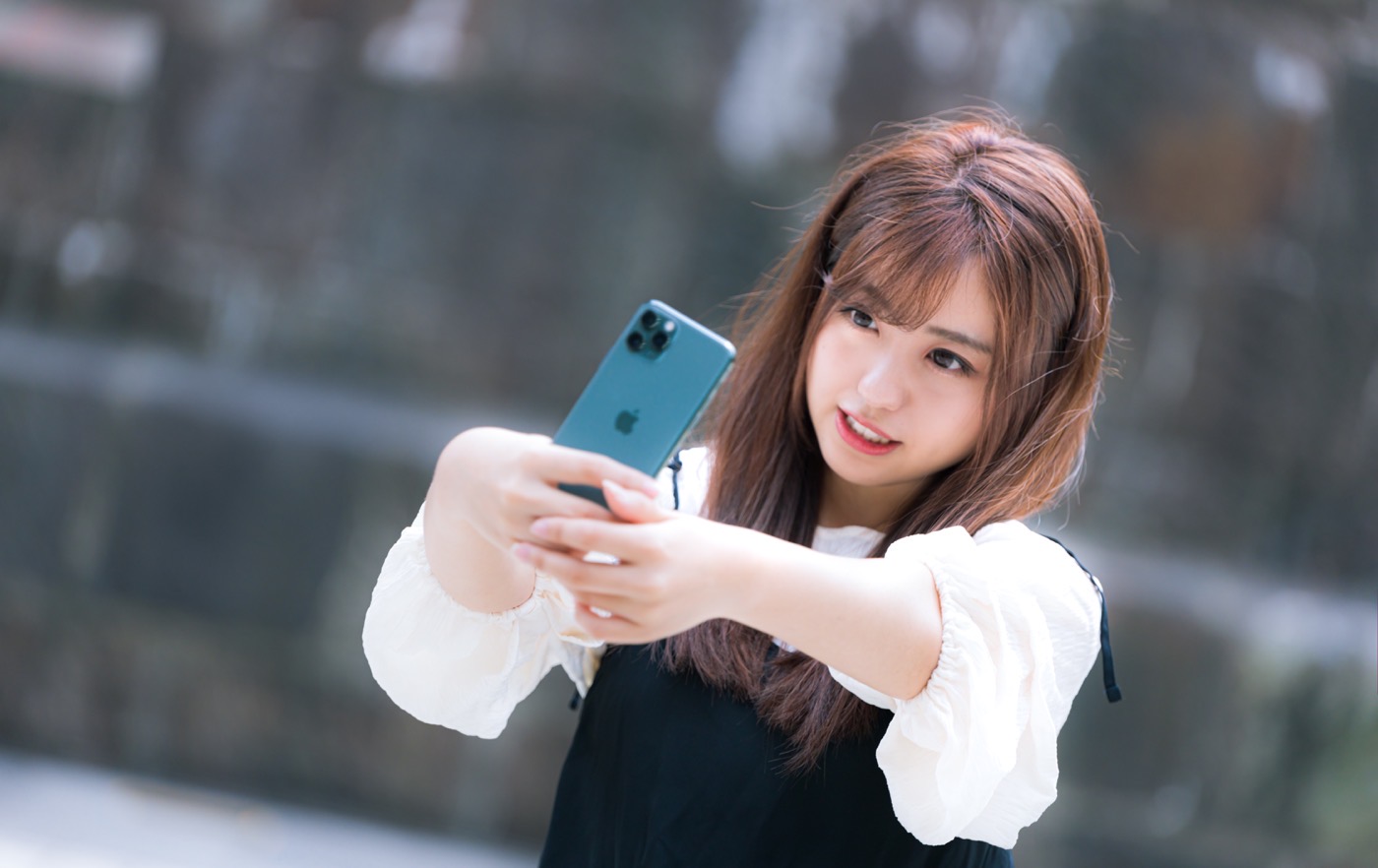 iPhone12.jpg iPhone12
